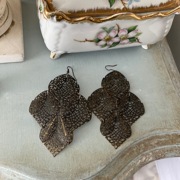 Source Unknown Jewelry - Larger laced Filagree earrings